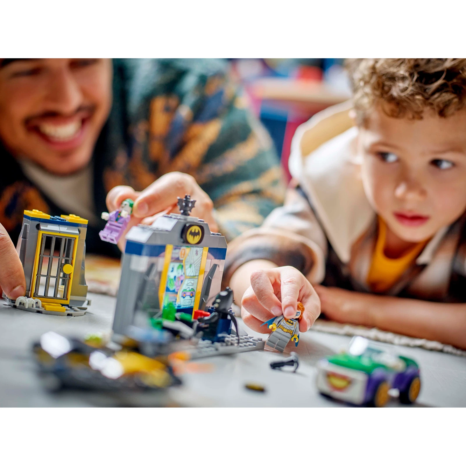 LEGO® The Batcave with Batman, Batgirl and The Joker 76272
