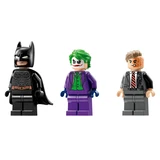 LEGO® DC Comics Super Heroes Batman Tumbler vs. Two-Face & The Joker 76303 (5/9)