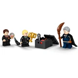 LEGO® Harry Potter™ Hogwarts™: First Flying Lesson 76395 (4/13) LEGO® Harry Potter™ Hogwarts™: First Flying Lesson 76395 (4/13)