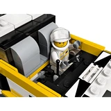 LEGO® Speed Champions 1985 Audi Sport quattro S1 76897 (6/10)