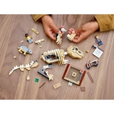 LEGO® Jurassic World™ T. Rex-Skelett in der Fossilienausstellung 76940 (11/13)