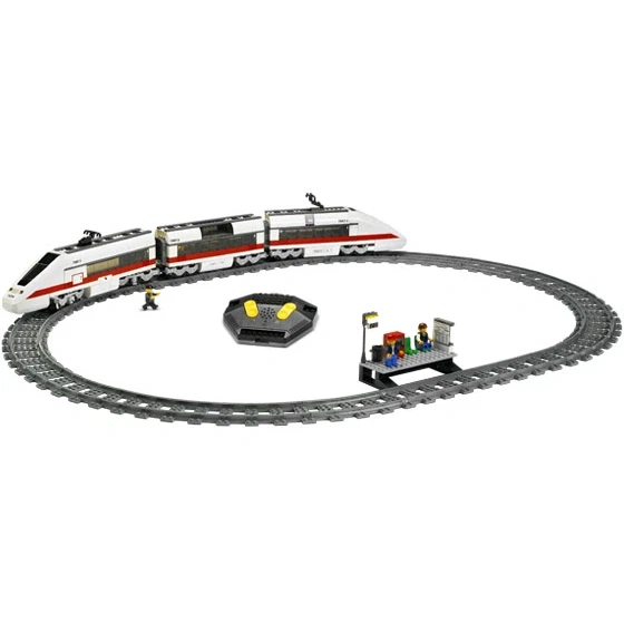 LEGO® City Passenger Train 7897 (1/1) LEGO® City Passenger Train 7897 (1/1)