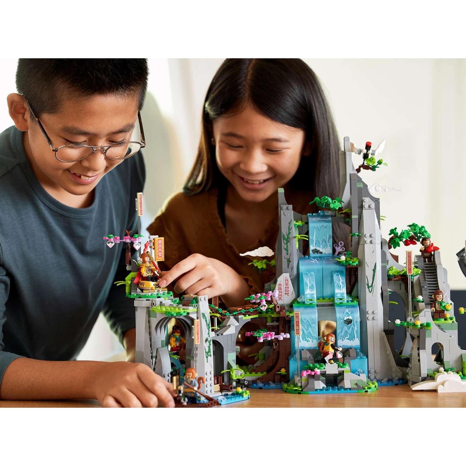 LEGO® The Legendary Flower Fruit Mountain 80024 | 🇺🇸 Price