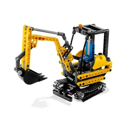Compact Excavator 8047