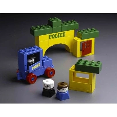 LEGO® PreSchool Police Station 80 (1/1) LEGO® PreSchool Police Station 80 (1/1)
